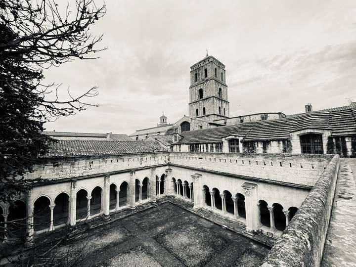 Cloître Saint-Trophime