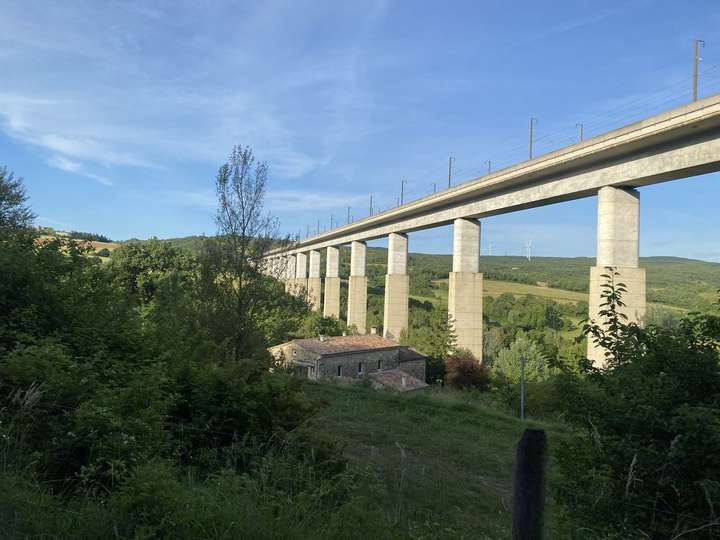 Pont de la LGV à côté de la Roche-sur-Grâne