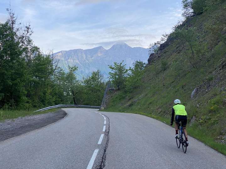 Avec R, vue sur les Moucherolles