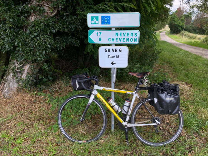 Canal latéral à la Loire