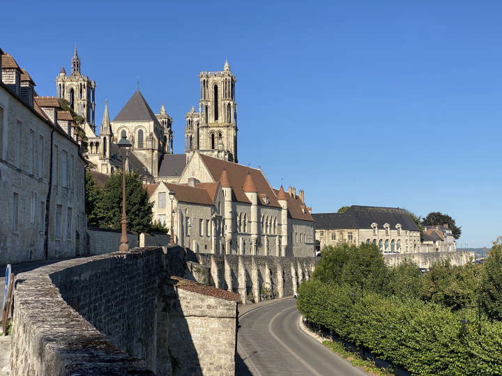 Laon