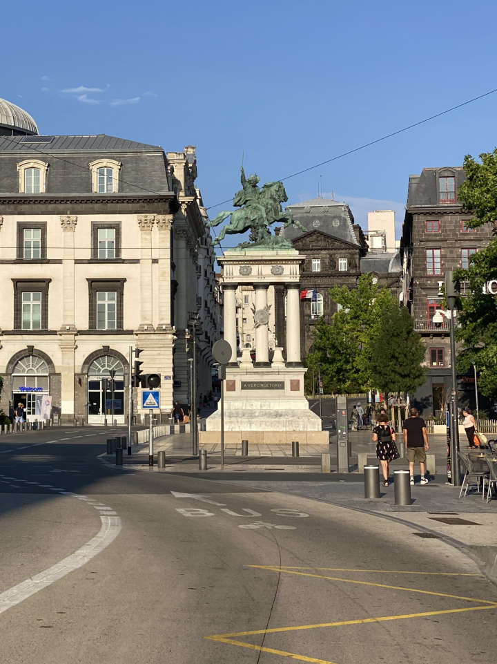 Clermont : Place de Jaude