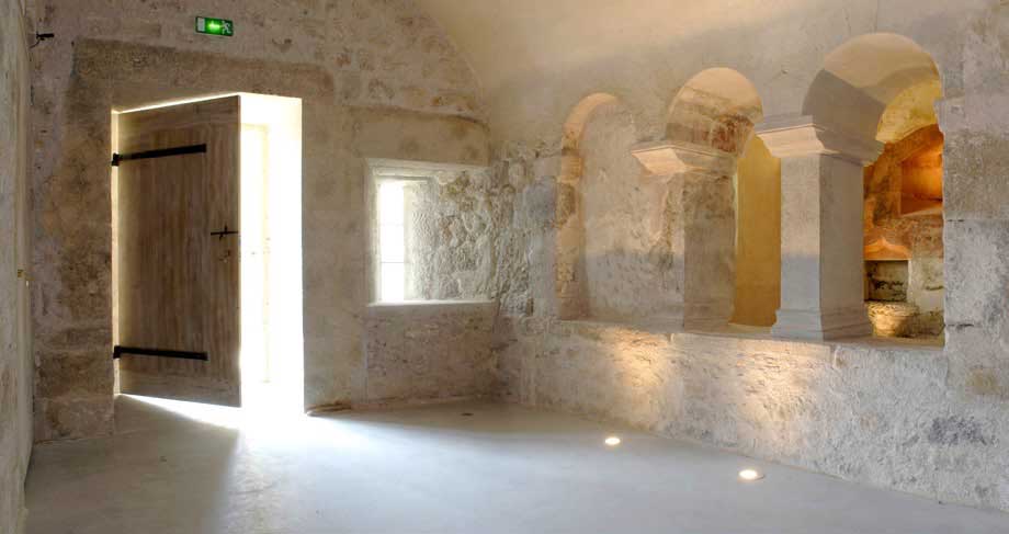 Sous-sol archéologique du musée de l'Abbaye à Saint-Claude (Jura)